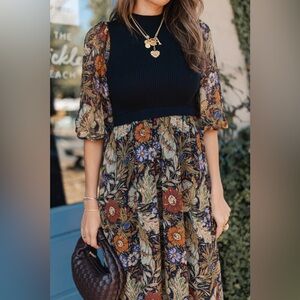 Vestique Aleshia Dress